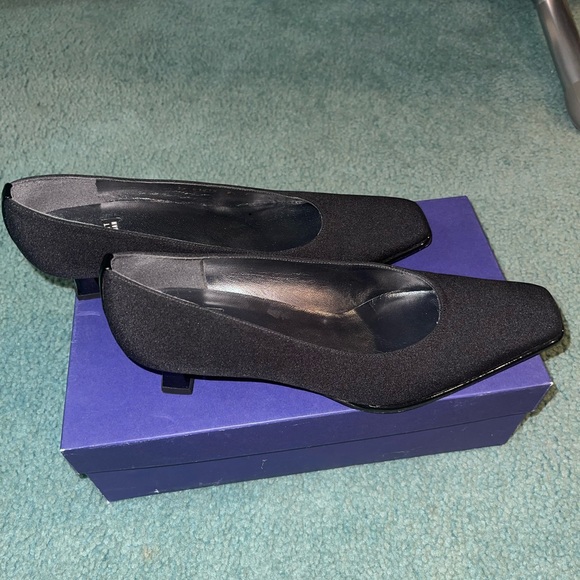 💋Stuart Weitzman heels! - Picture 3 of 4